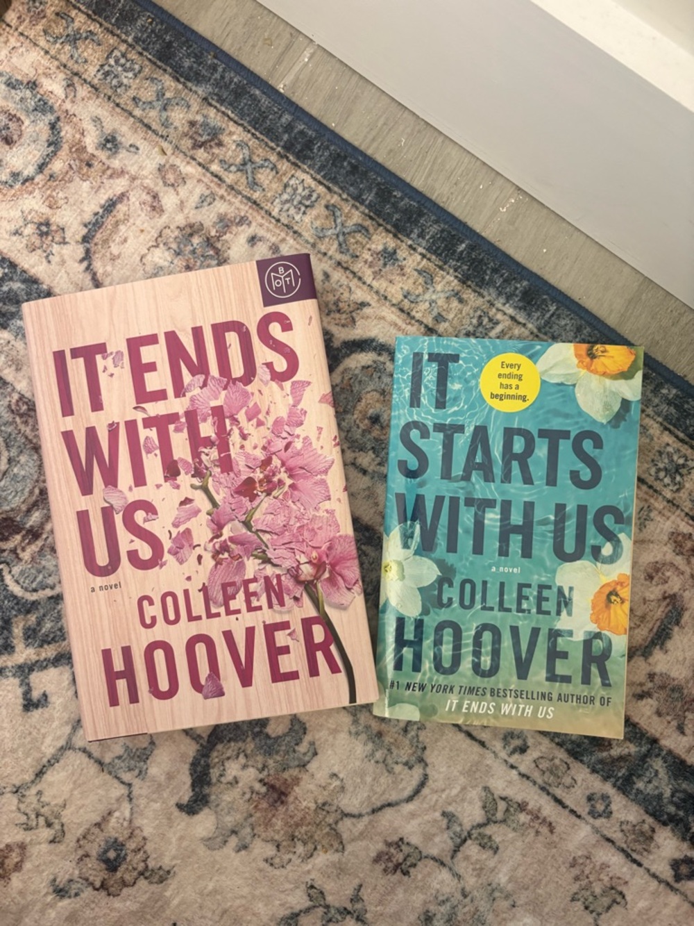 It Ends With Us & It Starts With Us - Colleen Hoover